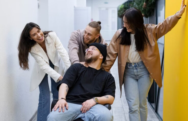 Descubra estratégias para melhorar o ambiente de trabalho e promover a satisfação dos funcionários. Dicas para mais produtividade e bem-estar